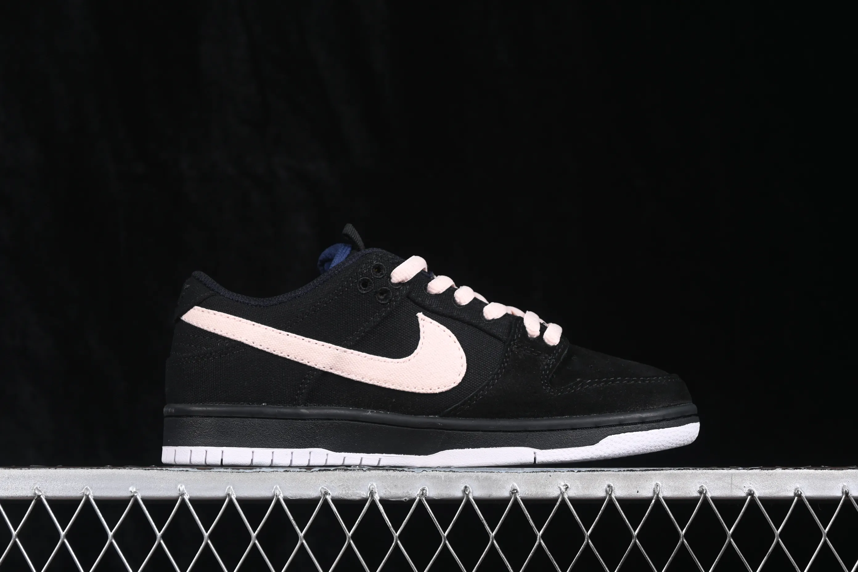 All categories Nk SB Dunk series Nk SB Dunk Low low-top sneakers Nike SB Dunk Low canvas splicing SB low-top casual sneakers DX6775-400